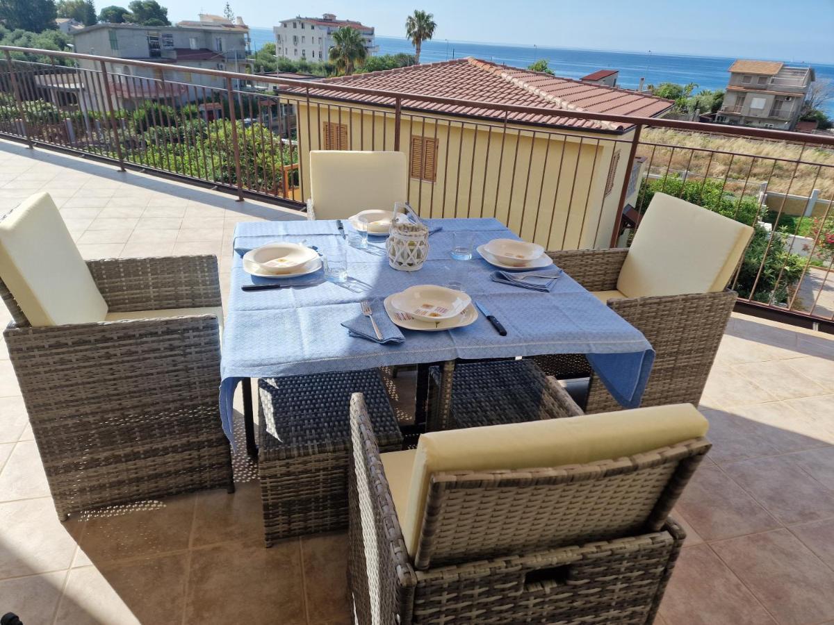 Апартаменты La Terrazza Di Elisa Marina di San Lorenzo Экстерьер фото