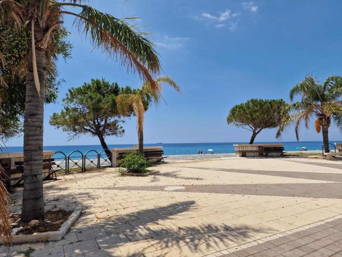 Апартаменты La Terrazza Di Elisa Marina di San Lorenzo Экстерьер фото